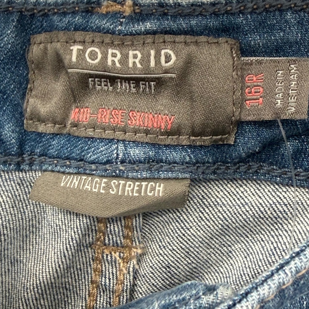 Torrid Mid Rise Skinny Jeans Women 16R Vintage‎ Stretch Distressed NWT - Picture 7 of 8